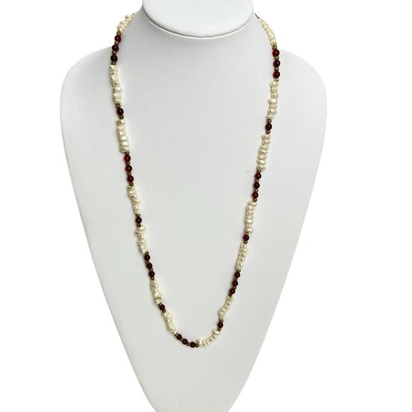 Continuous Beaded Necklace Faux Pearl Gold Tone Red Round Translucent Glass Boho - Picture 5 of 7
